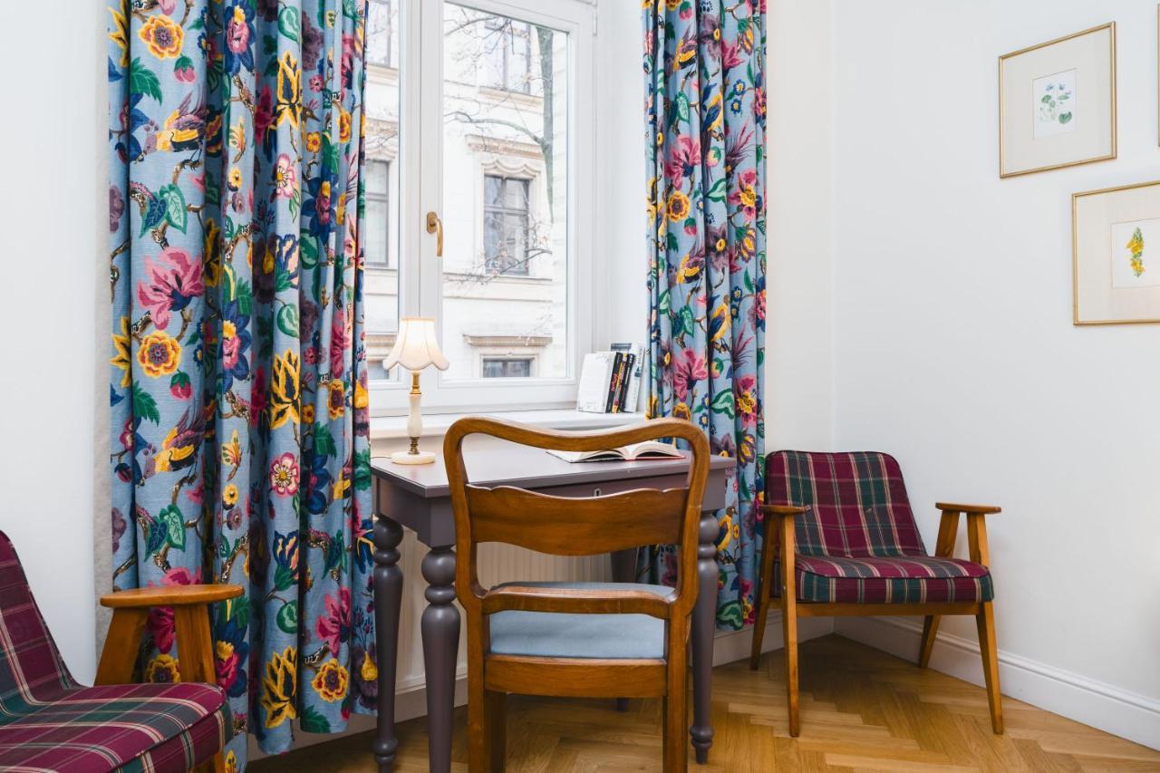 Classy Old Town Suites - By Upstairs Krakau Exterior foto