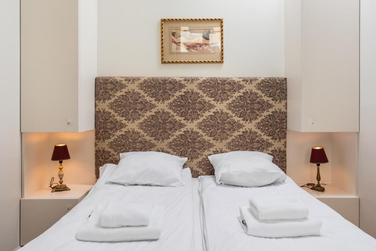 Classy Old Town Suites - By Upstairs Krakau Exterior foto