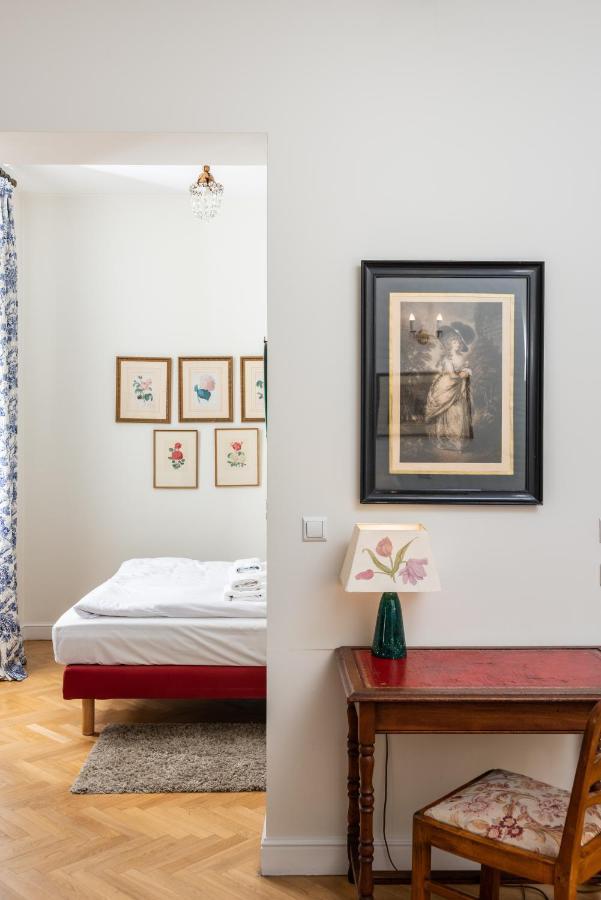 Classy Old Town Suites - By Upstairs Krakau Exterior foto